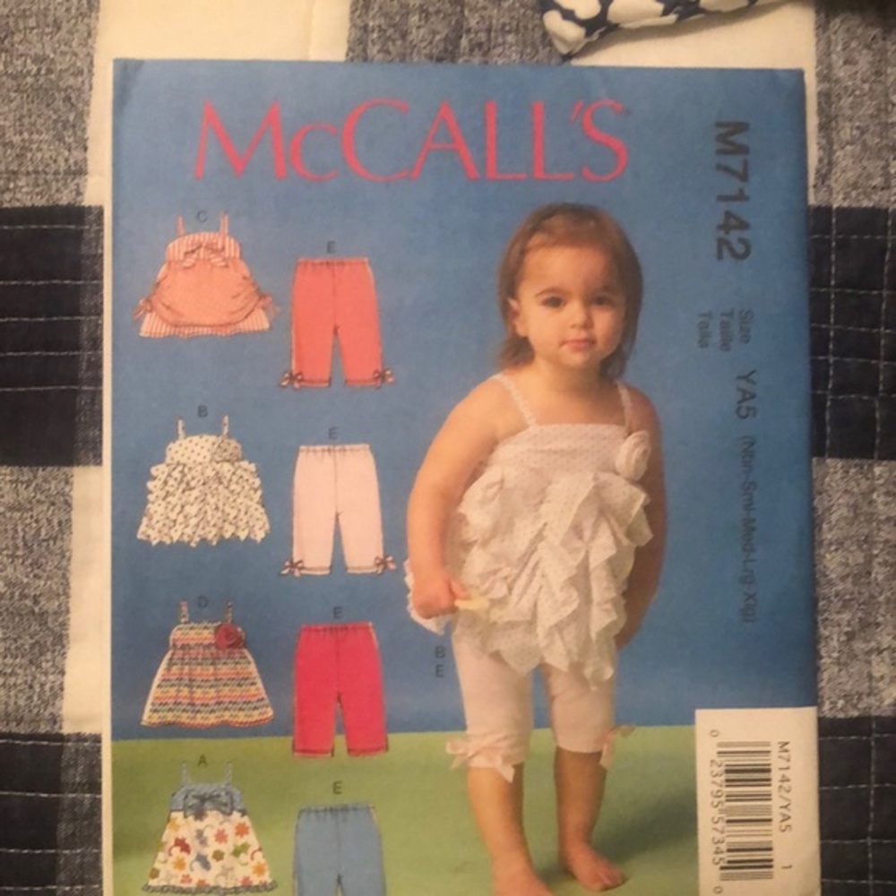 McCall’s  Little girls sewing pattern